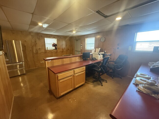 Building Photo - 23063 Texas 46STE 2-3