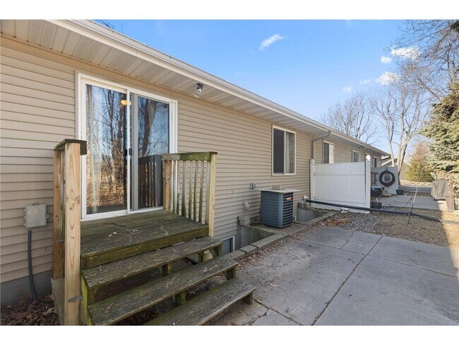 Building Photo - 7626 Fox Creek Ct