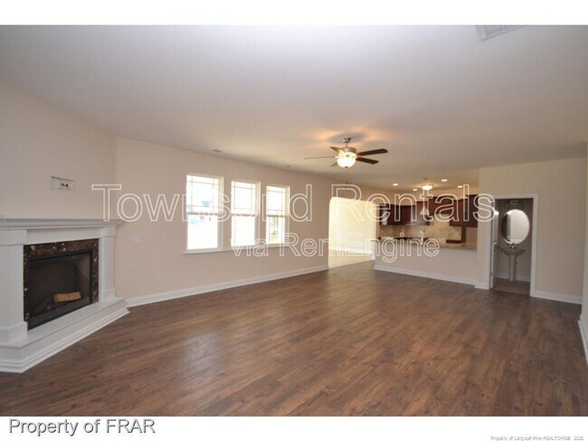 Building Photo - 4411 Low Oak Ct