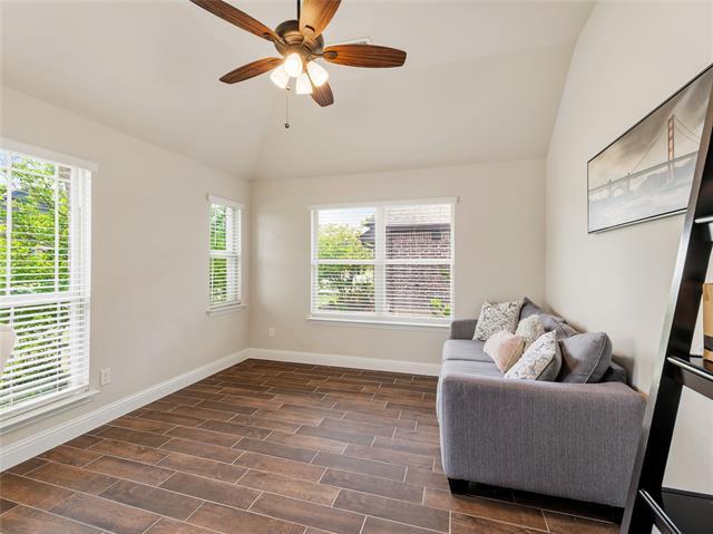 Building Photo - 1413 Saddle Ridge Dr