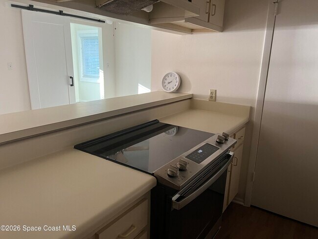 Building Photo - 225 S Tropical Trail