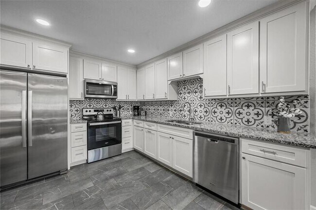 Building Photo - 3709 Ashland Ave