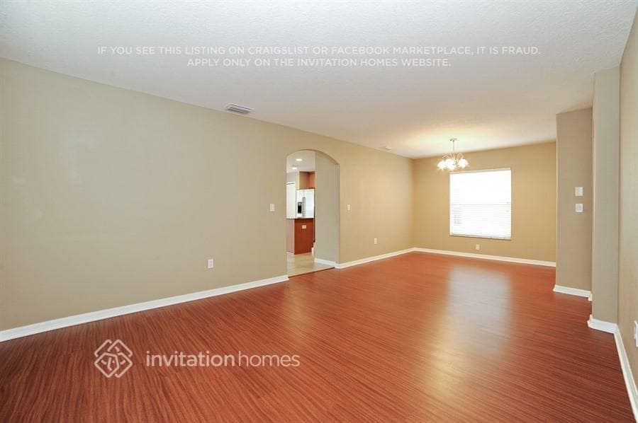 Building Photo - 3328 Thistledown Ln
