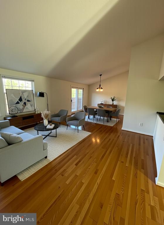 Building Photo - 10293 Woodmont Ct