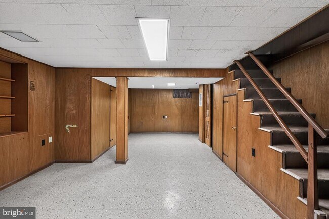 Building Photo - 216 Huron Ave