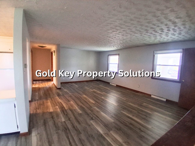 Building Photo - 1902 Rosemont Ave