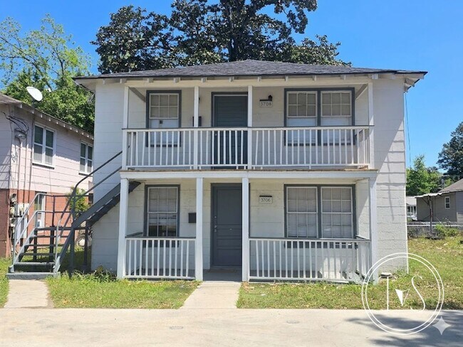 Building Photo - 3708 Montgomery St