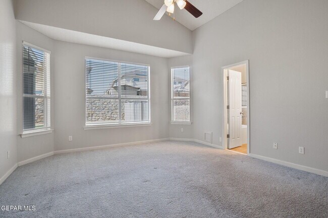 Building Photo - 12509 Twin Leaf Dr