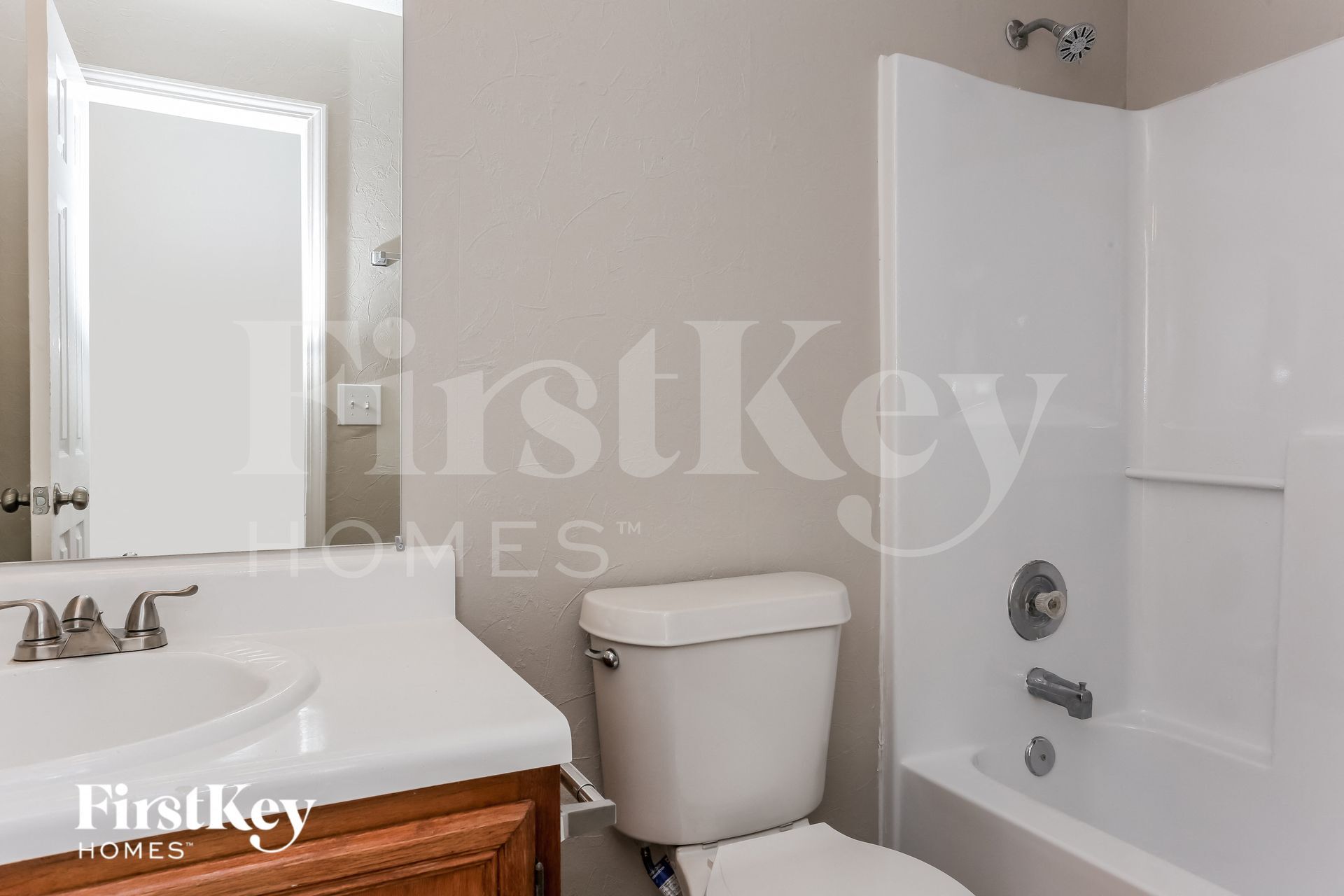 Building Photo - 6319 Hillview Ln