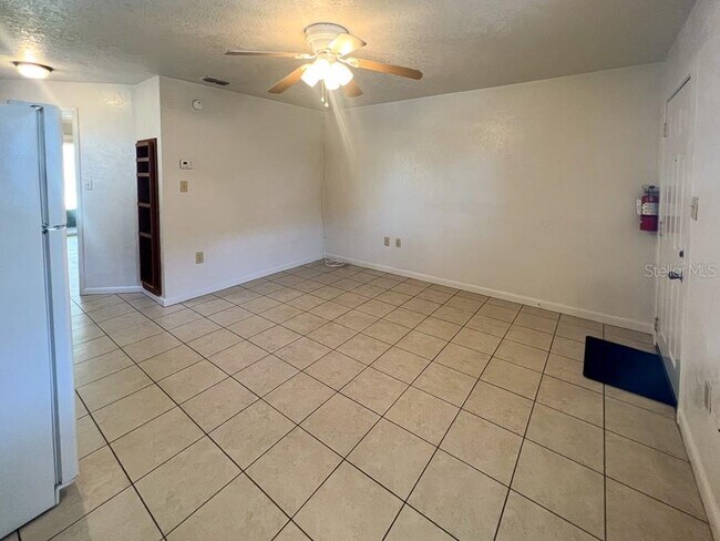 Building Photo - 1406 SW 18th Pl