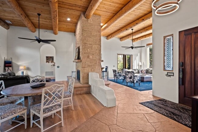 Building Photo - Breathtaking Luxury Home Basking in Sedona...