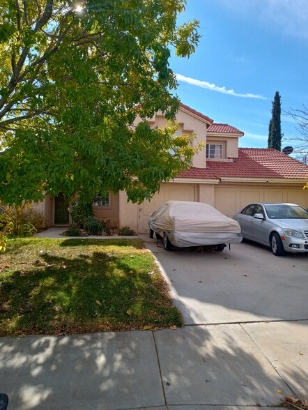 Building Photo - 5852 Almond Valley Way