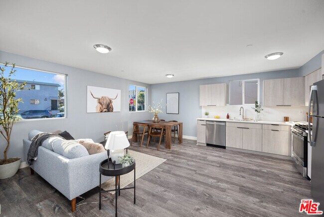 Building Photo - 1522 Cochran Ave