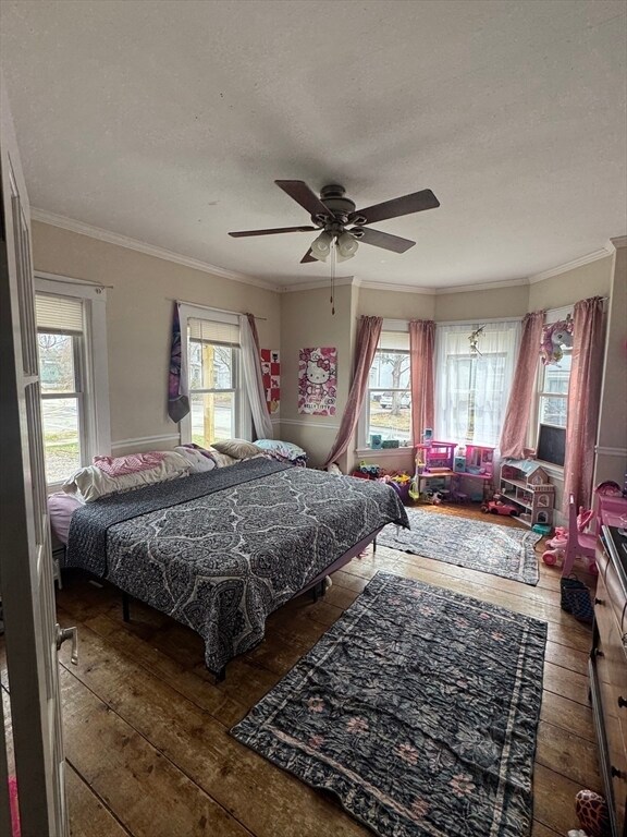 Building Photo - 27 Pleasant St