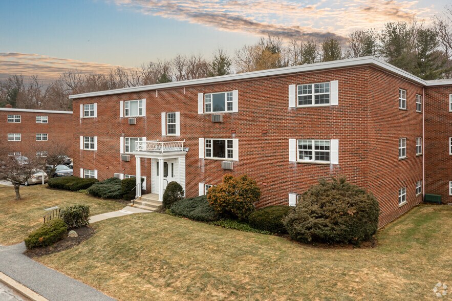 Sutton Estates 21 Harley Dr Worcester MA 01606 Apartment Finder