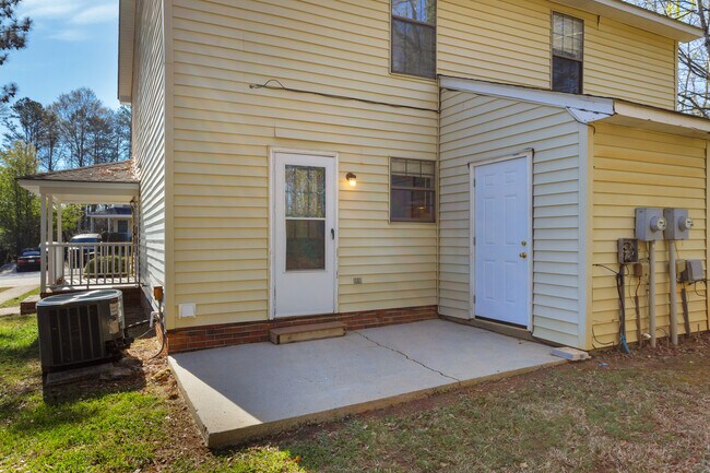 Back Patio & Storage - 101 Montague Dr