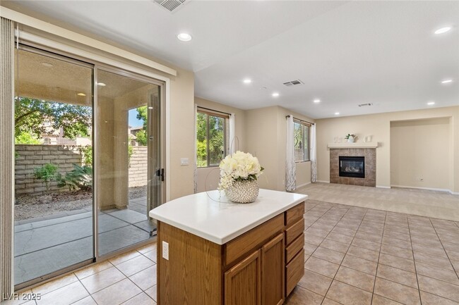 Building Photo - 11904 Luna Del Mar Ln