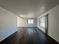 Building Photo - 1520mc