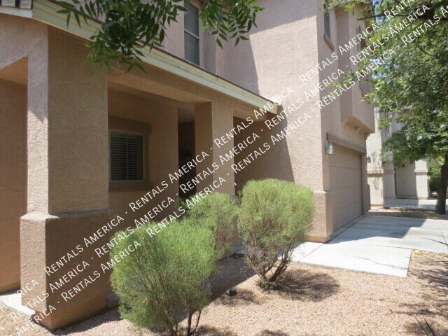 Building Photo - 1281 E Clifton Ave