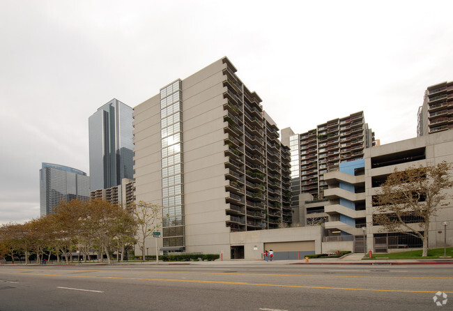 Building Photo - Angelus Plaza