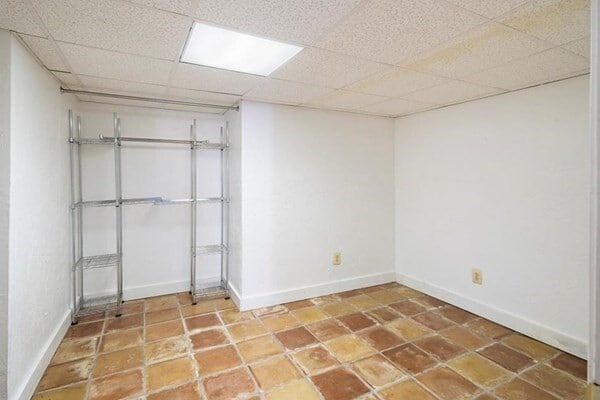 Building Photo - 264 Webster St