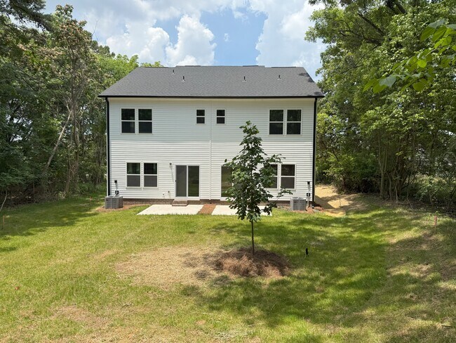 Building Photo - 3419 West Blvd