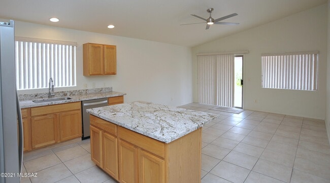 Building Photo - 2633 W Cezanne Cir