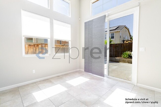 Building Photo - 776 Open Range Ave