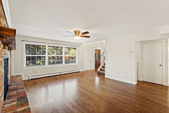 Building Photo - 2407 Virgo Dr