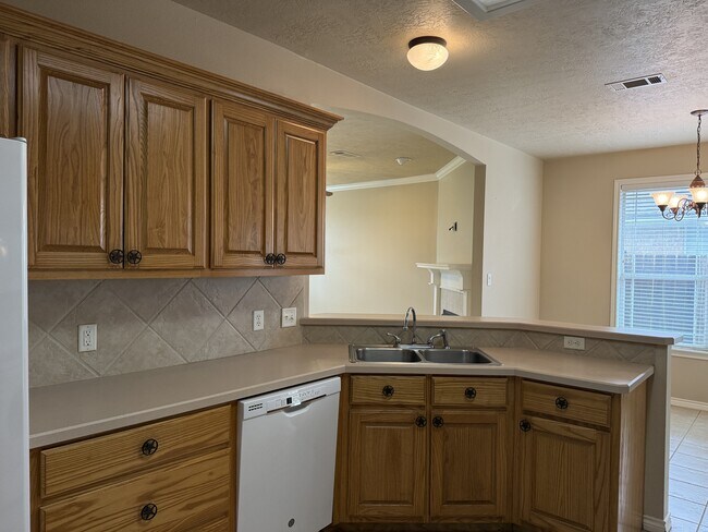 Building Photo - 223 Karten Ln