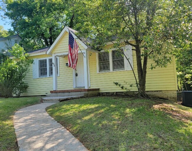Building Photo - Charming 3BR/2BA Home in Anniston – Spacious Living & Prime Location