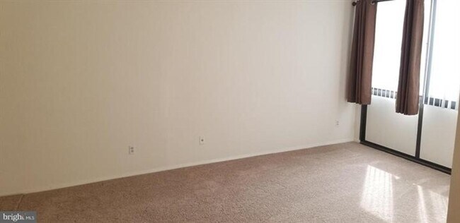 Building Photo - Great Location and Much More!