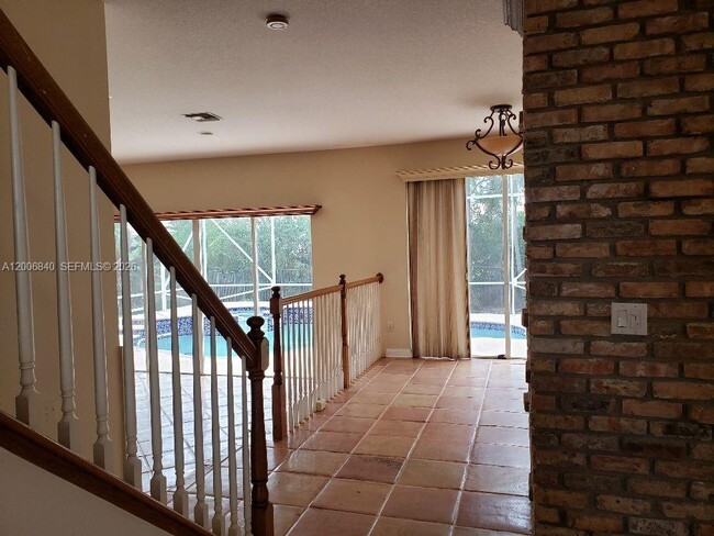 Building Photo - 6352 Squirewood Way