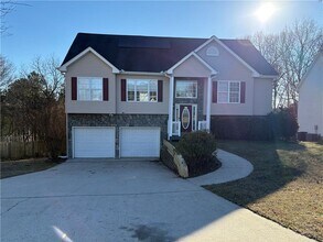 Building Photo - 933 Kendall Park Dr