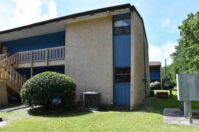 Primary Photo - 2811 SW Archer Rd
