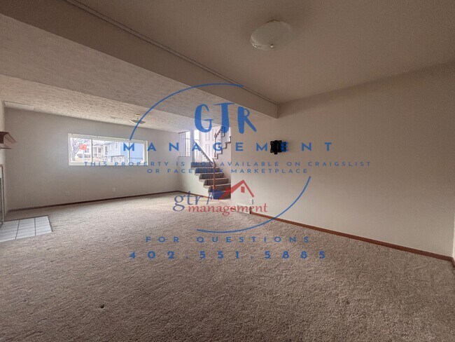 Building Photo - 8054 Redick Ave