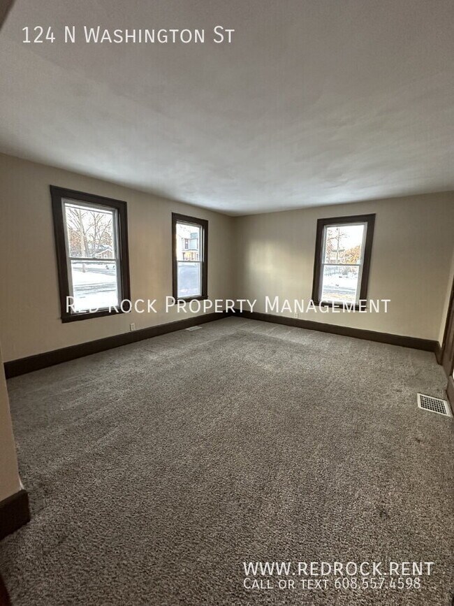Building Photo - 124 N Washington St