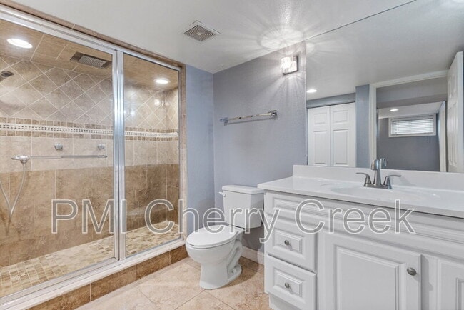 Building Photo - 3195 Fenton St