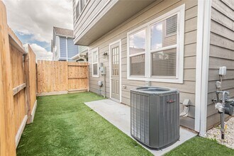 Building Photo - 5431 Camaguey St