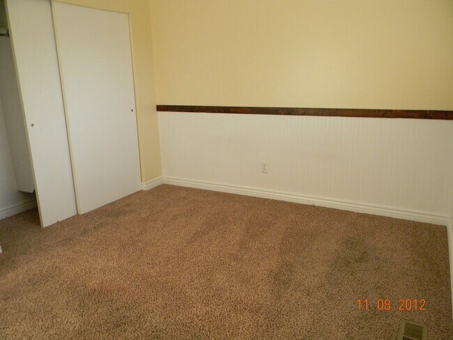 Building Photo - Beautiful Home in Clinton for Rent with Huge Yard