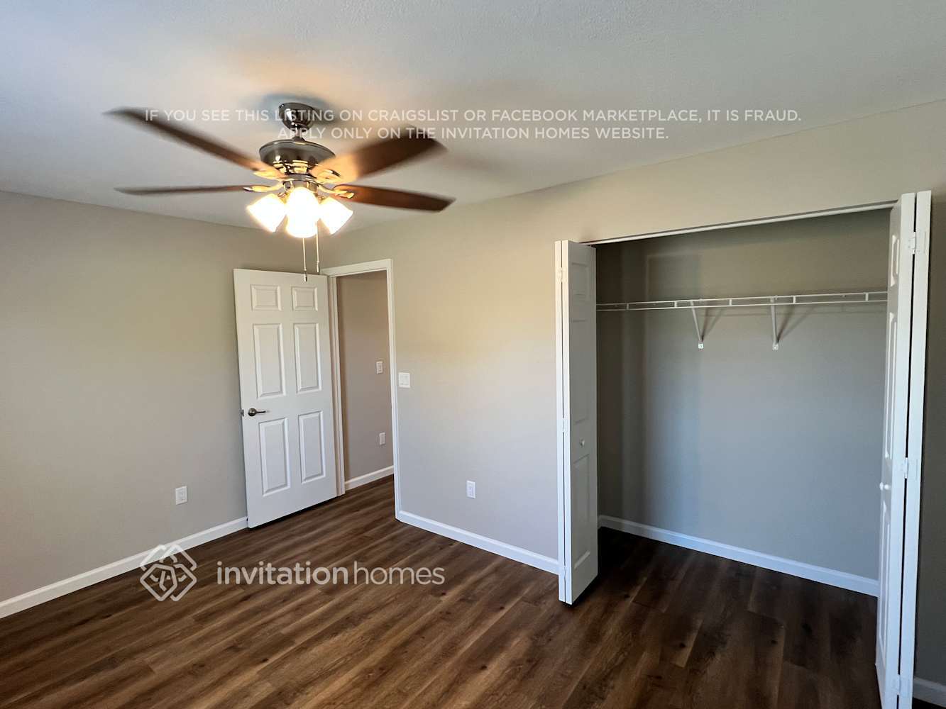 Building Photo - 1306 SW Del Rio Blvd