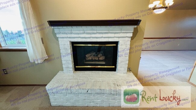 Building Photo - Browns Point View Home in Harbor Ridge | Large Yard | Beautiful View