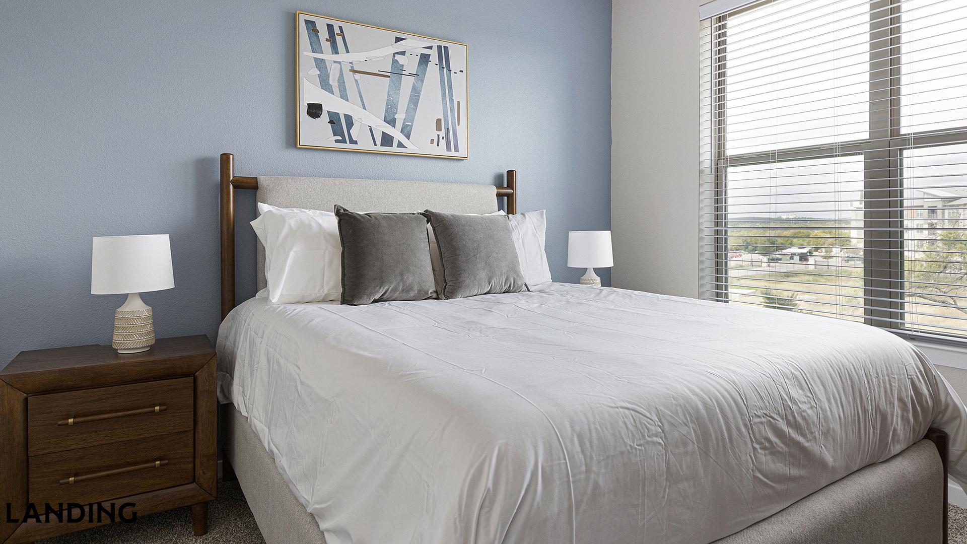 Building Photo - 14015 Univ Pass