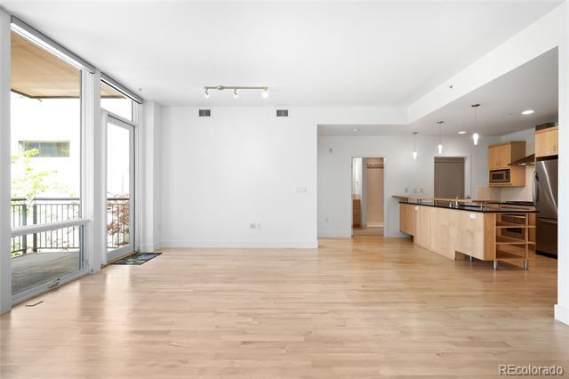 Building Photo - 1401 Delgany St