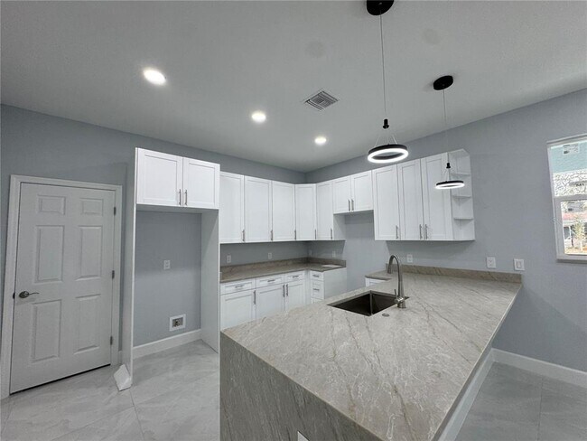 Building Photo - 6018 Newmark St