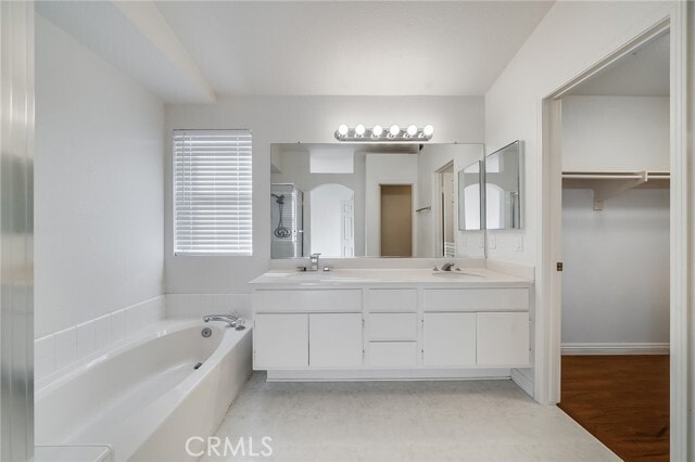 Building Photo - 28 Homestead Dr