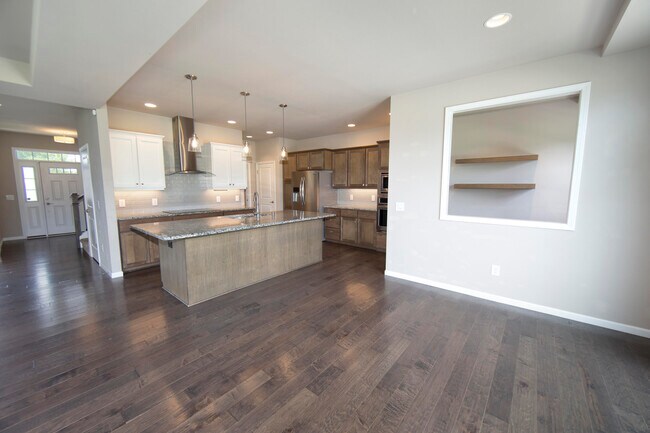Building Photo - 7850 W Mourning Dove Ln