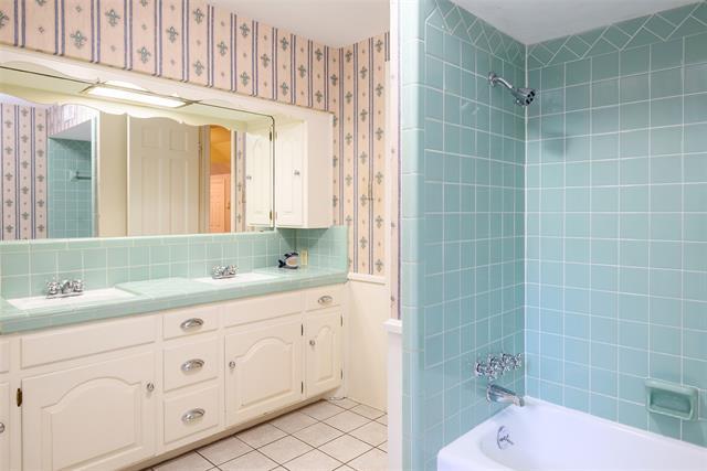 Building Photo - 4430 Cedarbrush Dr