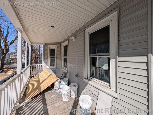 Building Photo - 5-7 Lowell Cir Unit #1