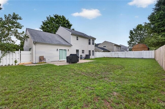 Building Photo - 1428 Gust Ln